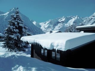Chalet Preneleyre façade and south-facing terrace
